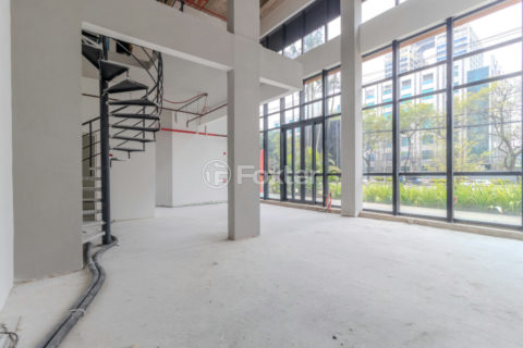 Image 7 - 1033078