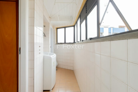 Image 21 - 1033080
