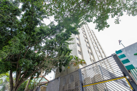 Image 30 - 1033088