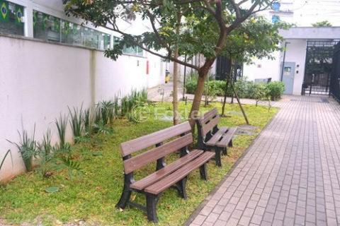 Image 32 - 1033089