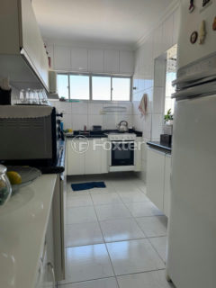 Image 10 - 1033097