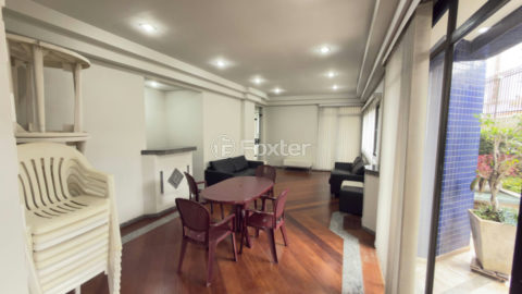 Image 38 - 1033099