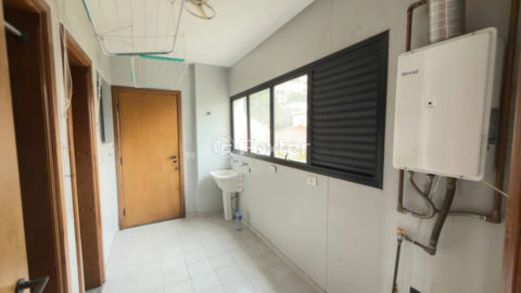 Image 31 - 1033099
