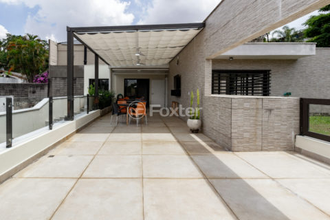 Image 32 - 1033105