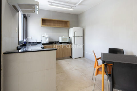 Image 36 - 1033105