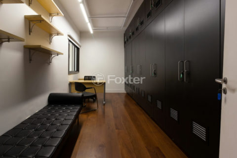 Image 29 - 1033105