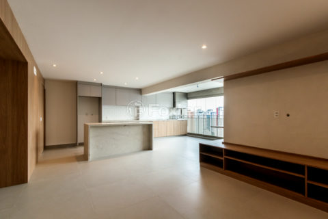 Image 15 - 1033107
