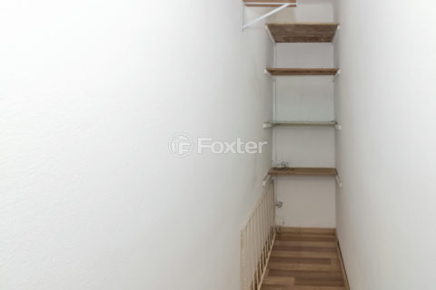 Image 19 - 1033111