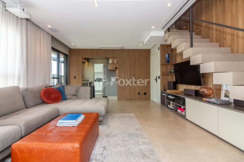 Image 2 - 1033116