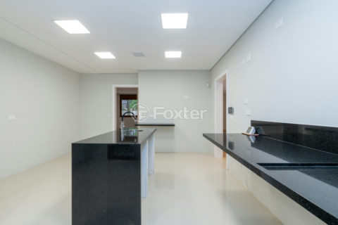 Image 33 - 1033117