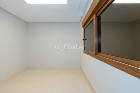 Image 37 - 1033117