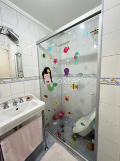 Image 11 - 1033128