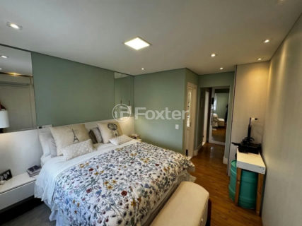 Image 14 - 1033144