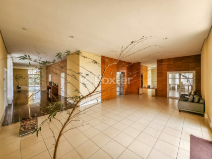 Image 35 - 1033153