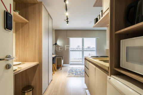 Image 3 - 1033154