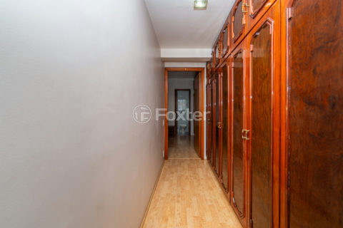 Image 34 - 1033155