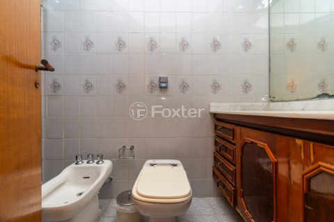Image 31 - 1033155