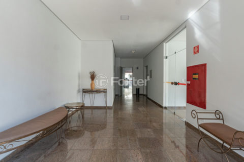 Image 36 - 1033158