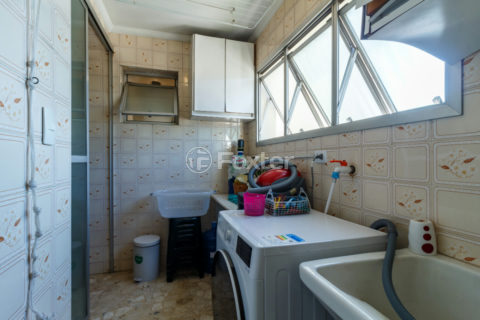 Image 20 - 1033162
