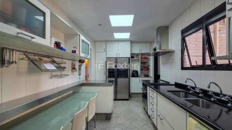 Image 32 - 1033169