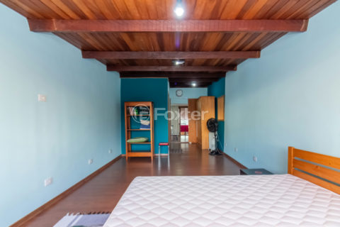 Image 33 - 1033172