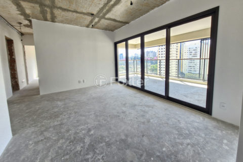 Image 3 - 1033174