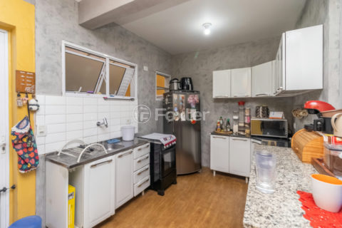 Image 4 - 1033177