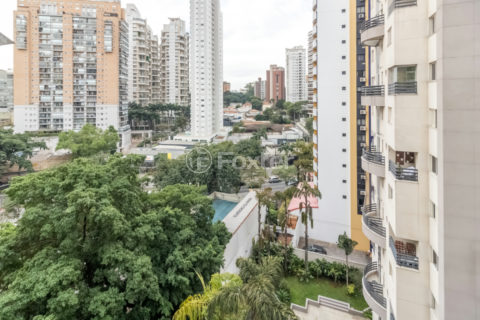 Image 15 - 1033181