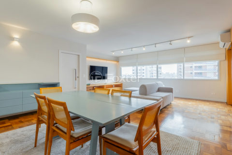 Image 2 - 1033185