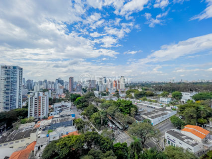 Image 32 - 1033185