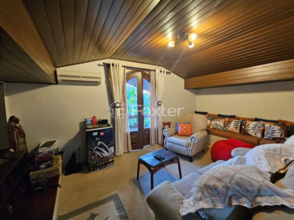 Image 7 - 1033189
