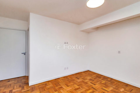 Image 7 - 1033191