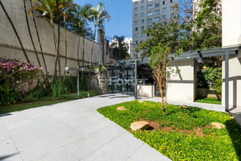 Image 31 - 1033193