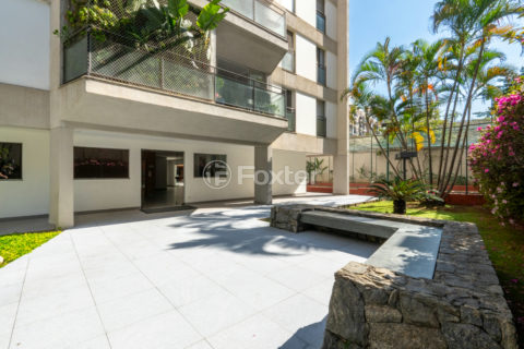 Image 32 - 1033193