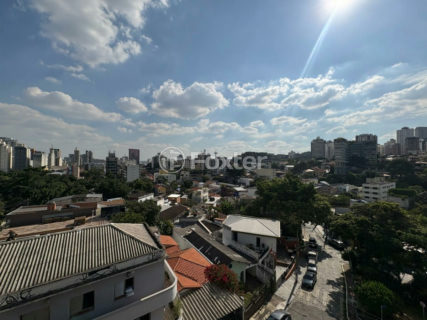 Image 4 - 1033195