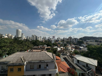 Image 6 - 1033195