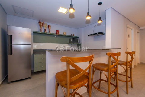 Image 30 - 1033196
