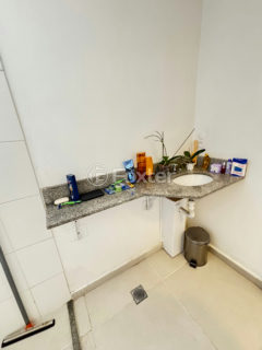 Image 28 - 1033207