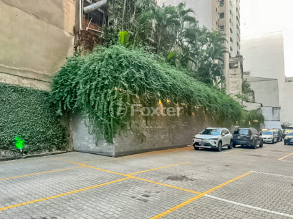Image 38 - 1033211