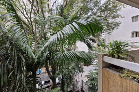 Image 30 - 1033241