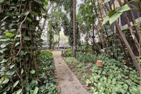 Image 52 - 1033241