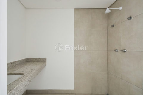 Image 14 - 1033250