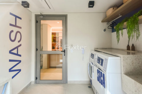 Image 32 - 1033250