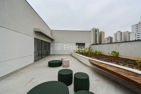 Image 18 - 1033250