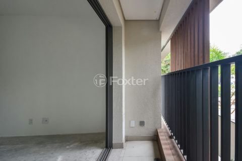 Image 7 - 1033250