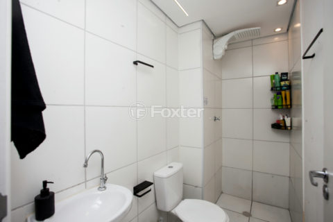 Image 36 - 1033256