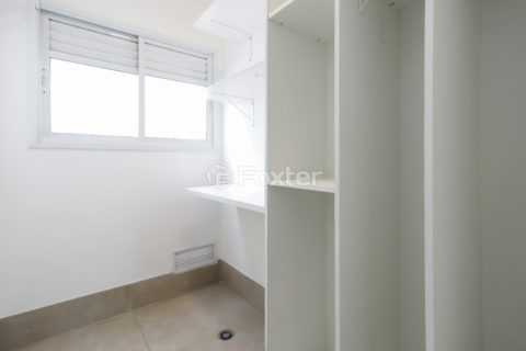 Image 31 - 1033270