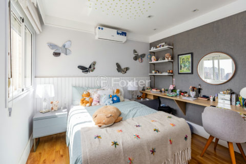 Image 21 - 1033275