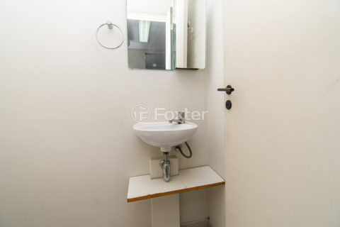 Image 10 - 1033276