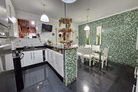 Image 19 - 1033277